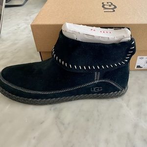 UGG Womens Varney boot